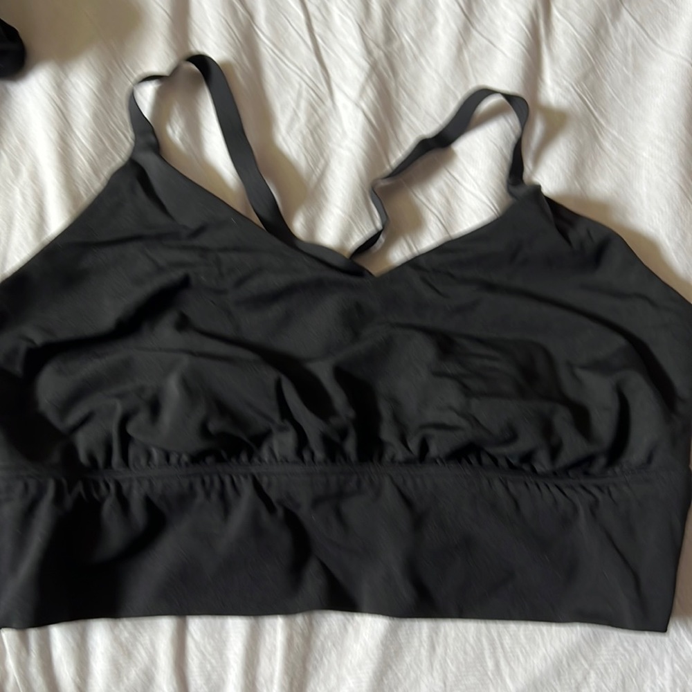 Aeri sports bra